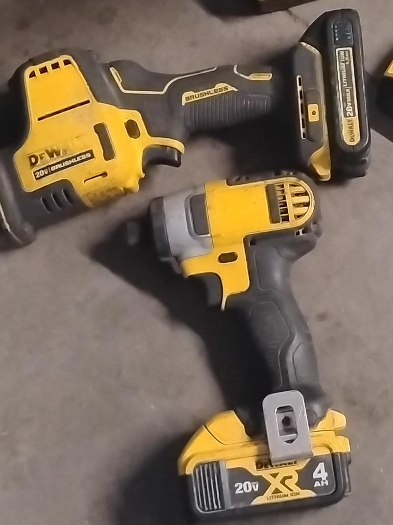 DeWalt 20V Cordless Drill and Saw thumbnail