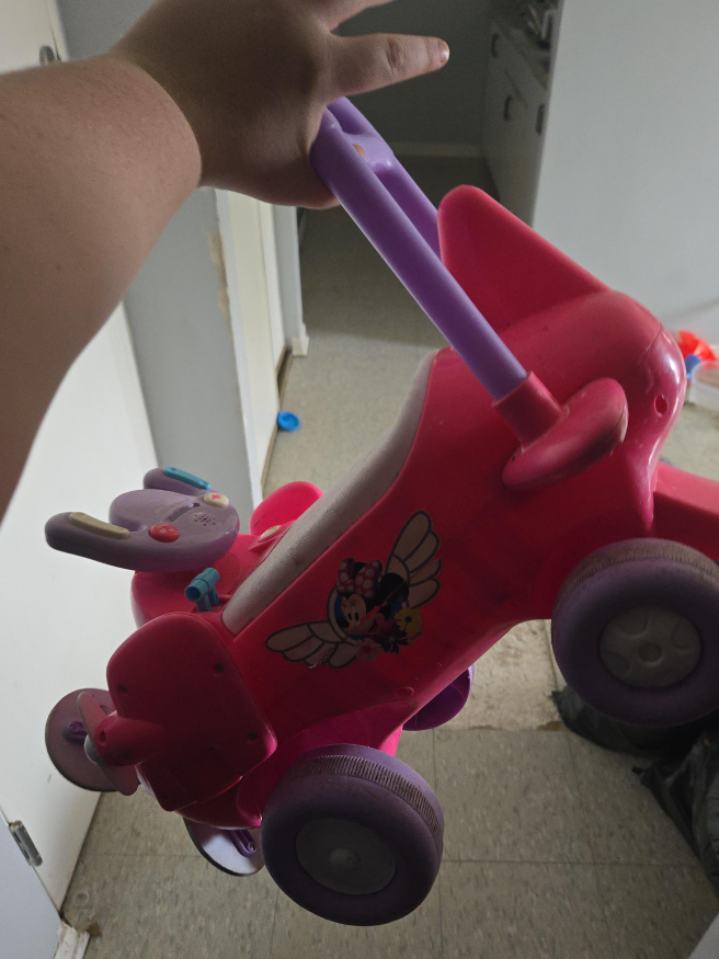 Minnie Mouse Plane Ride-On Toy thumbnail