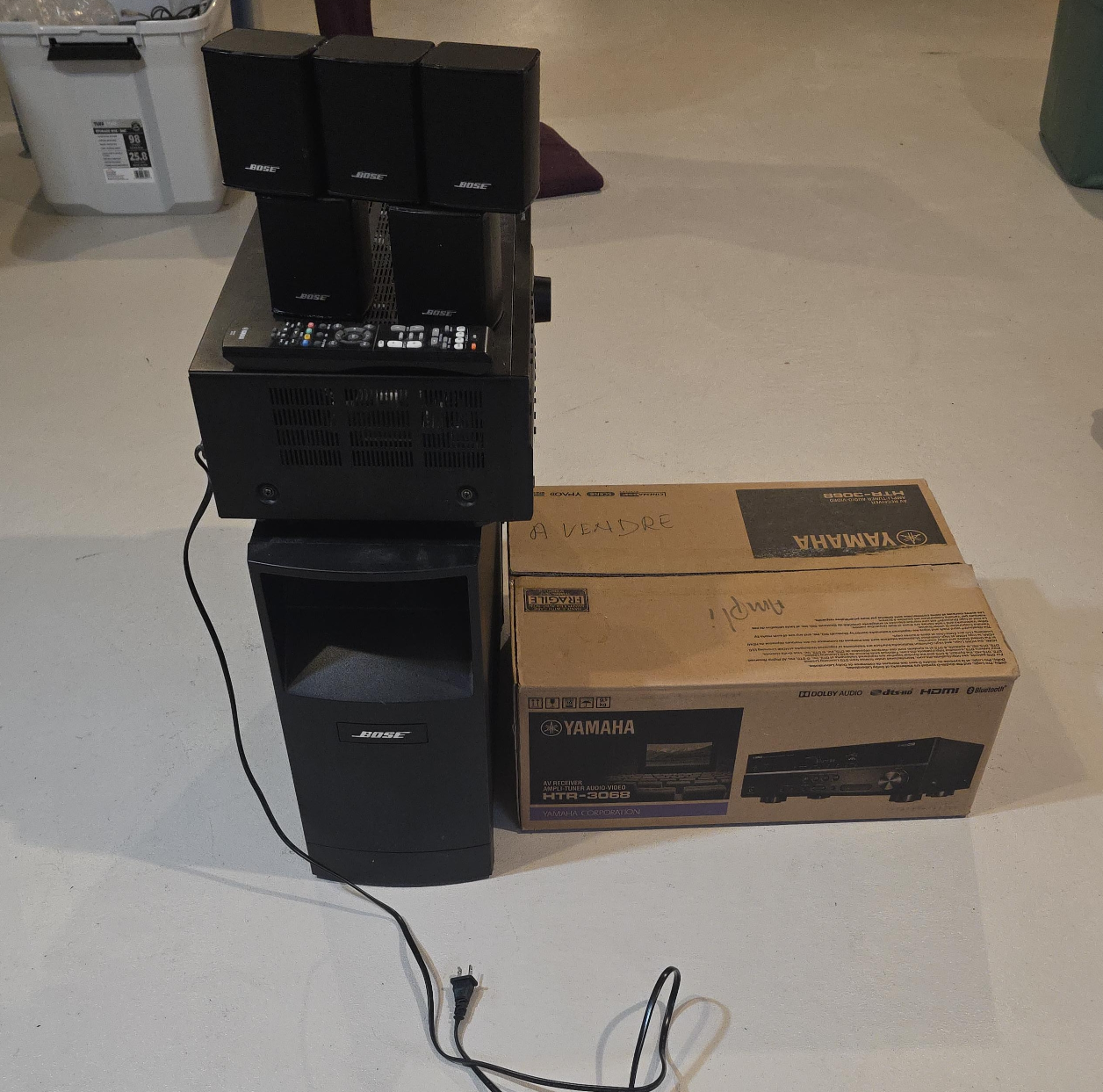 Yamaha HTR-3066 AV Receiver with Bose Speakers thumbnail
