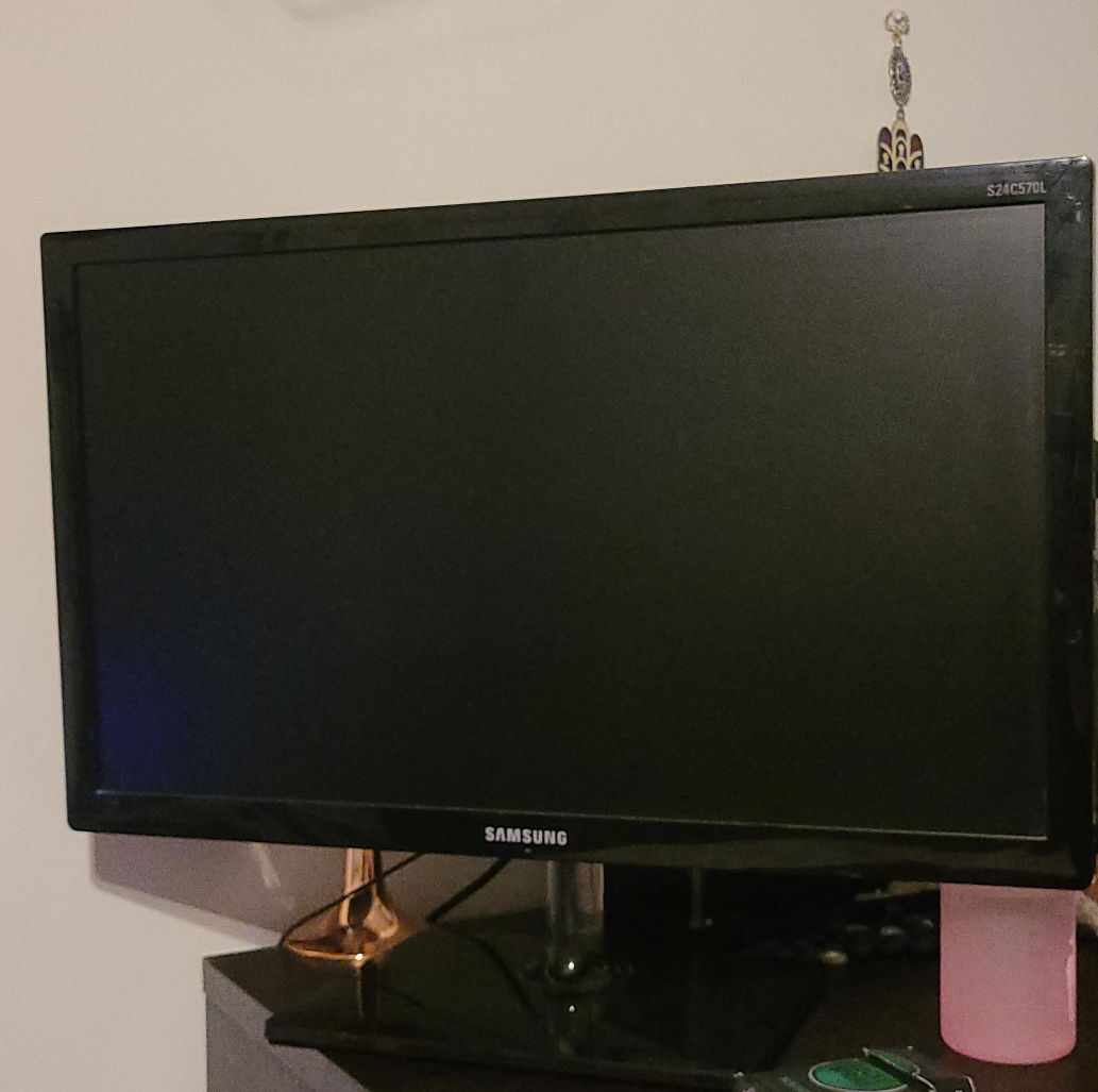 Samsung S24C570L 24 inch Monitor thumbnail