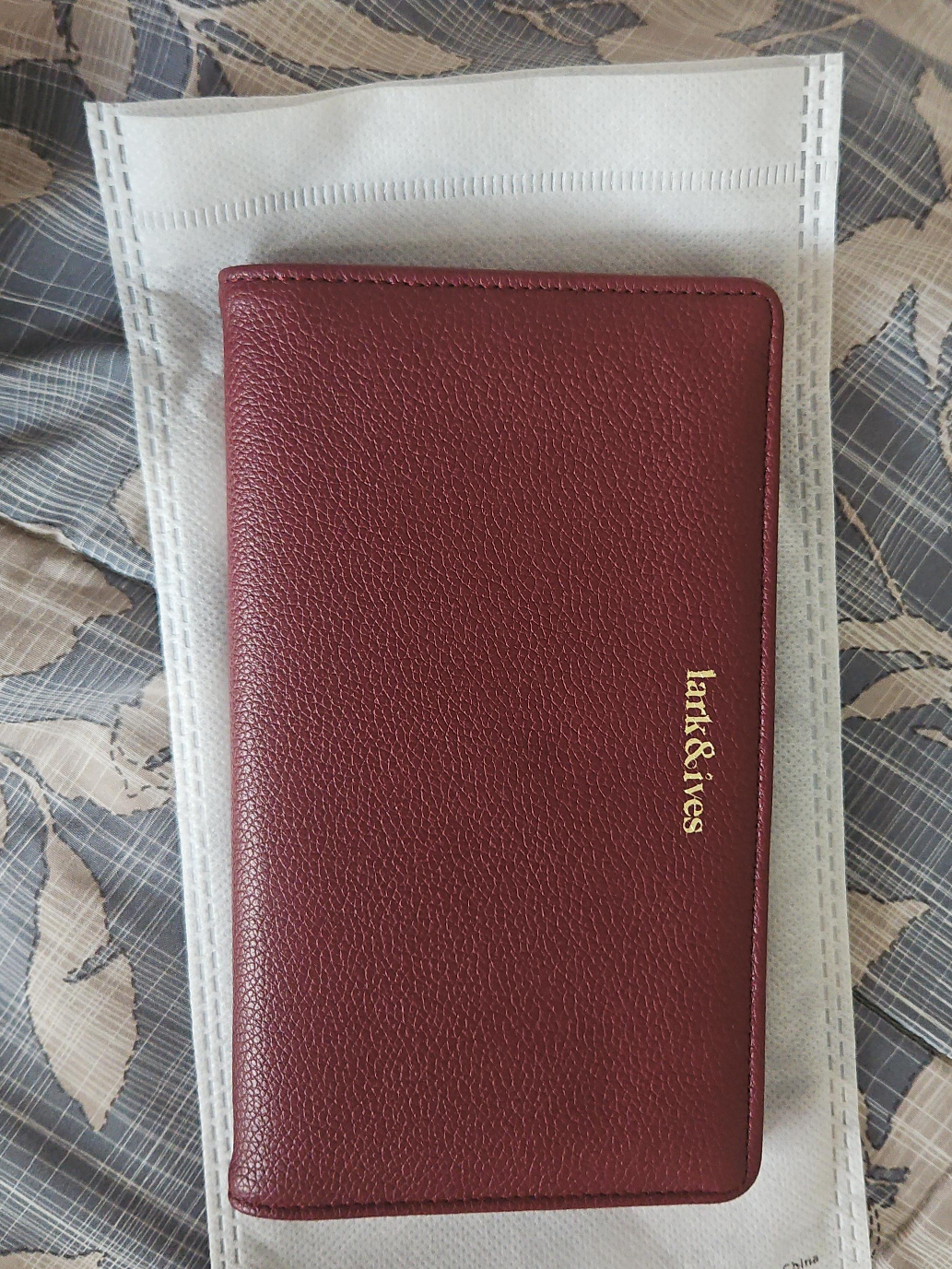 Lark & Ives Burgundy Wallet - New thumbnail