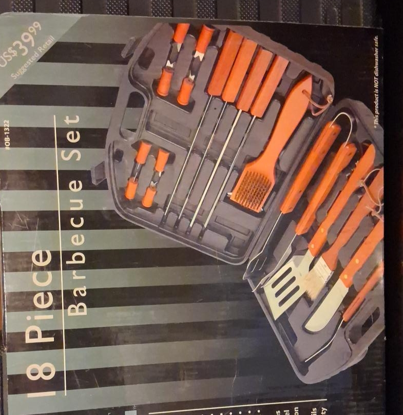 18 Piece Barbecue Set