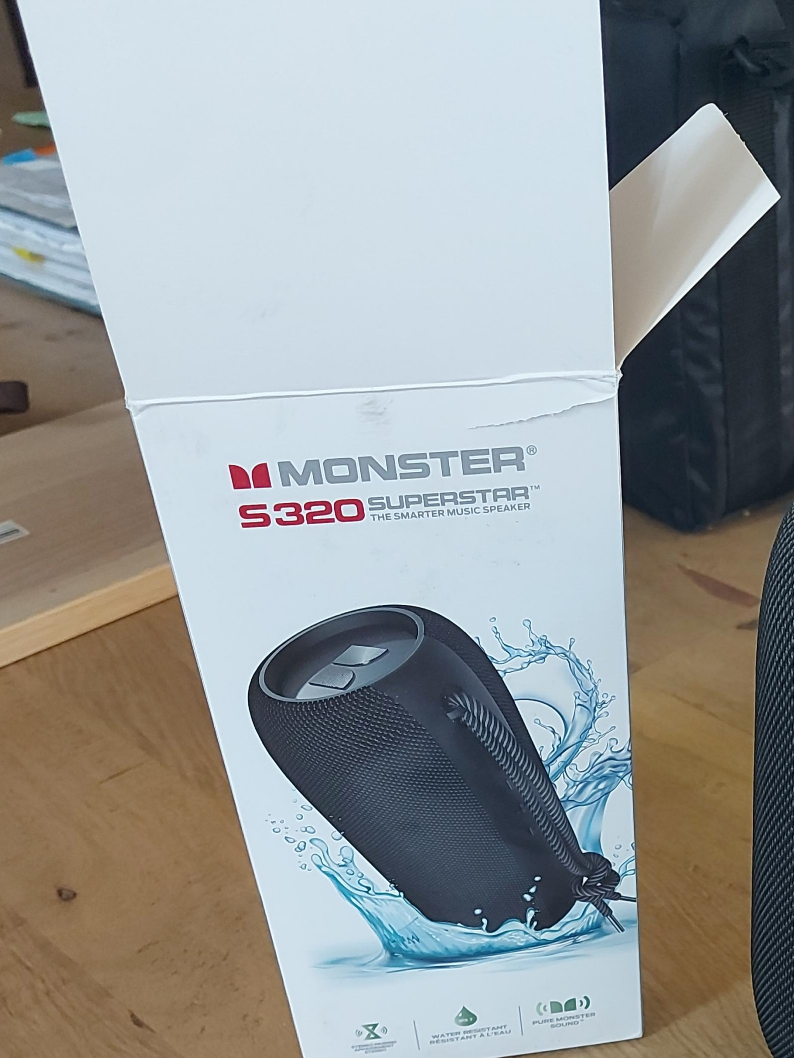 Monster Superstar S320 - The Smarter Music Speaker