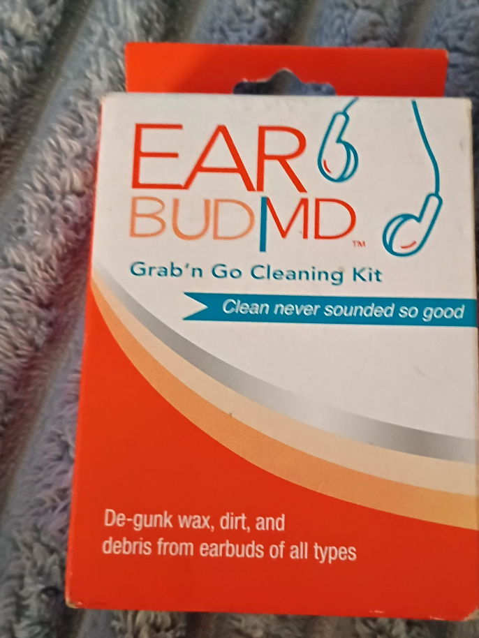 EAR BUD MD Grab'n Go Cleaning Kit image indicator(1)