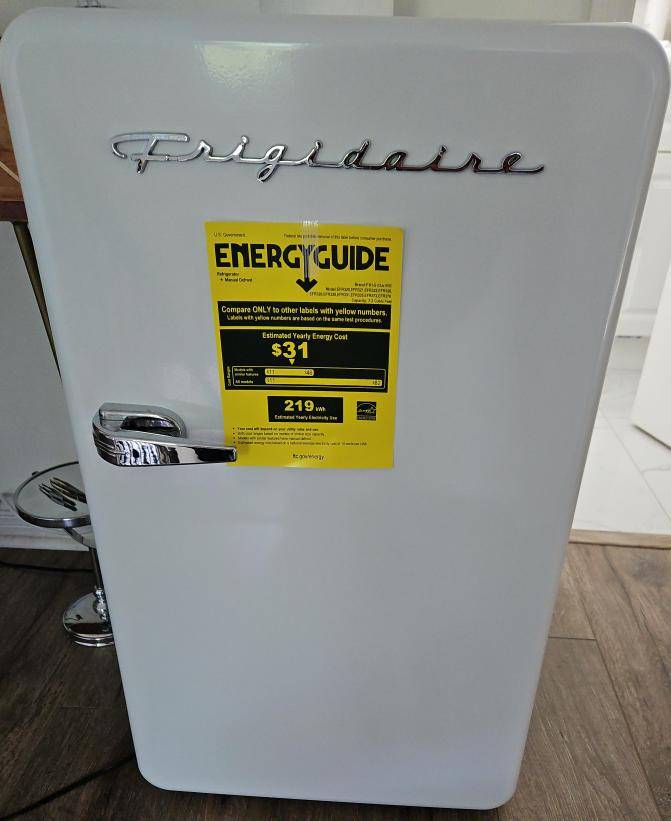 Frigidaire Refrigerator thumbnail
