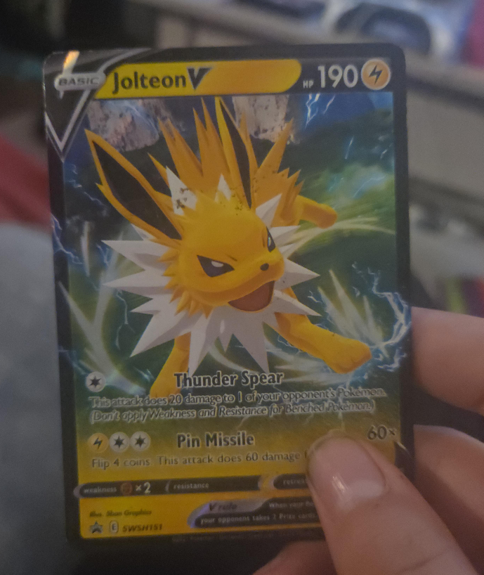 Jolteon V Pokemon Card