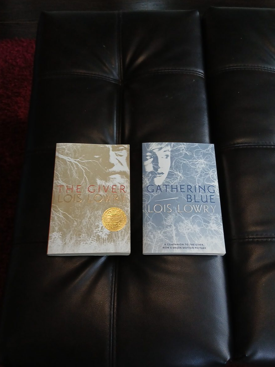 The Giver & Gathering Blue by Lois Lowry thumbnail