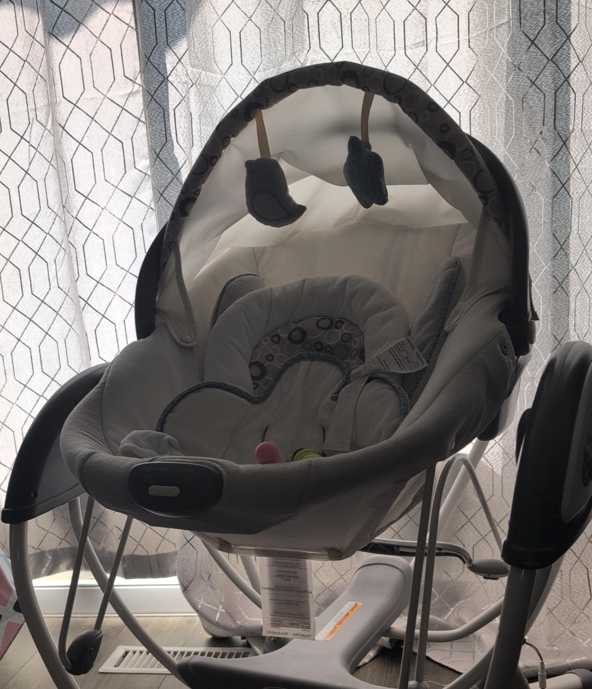 Graco Baby Swing thumbnail