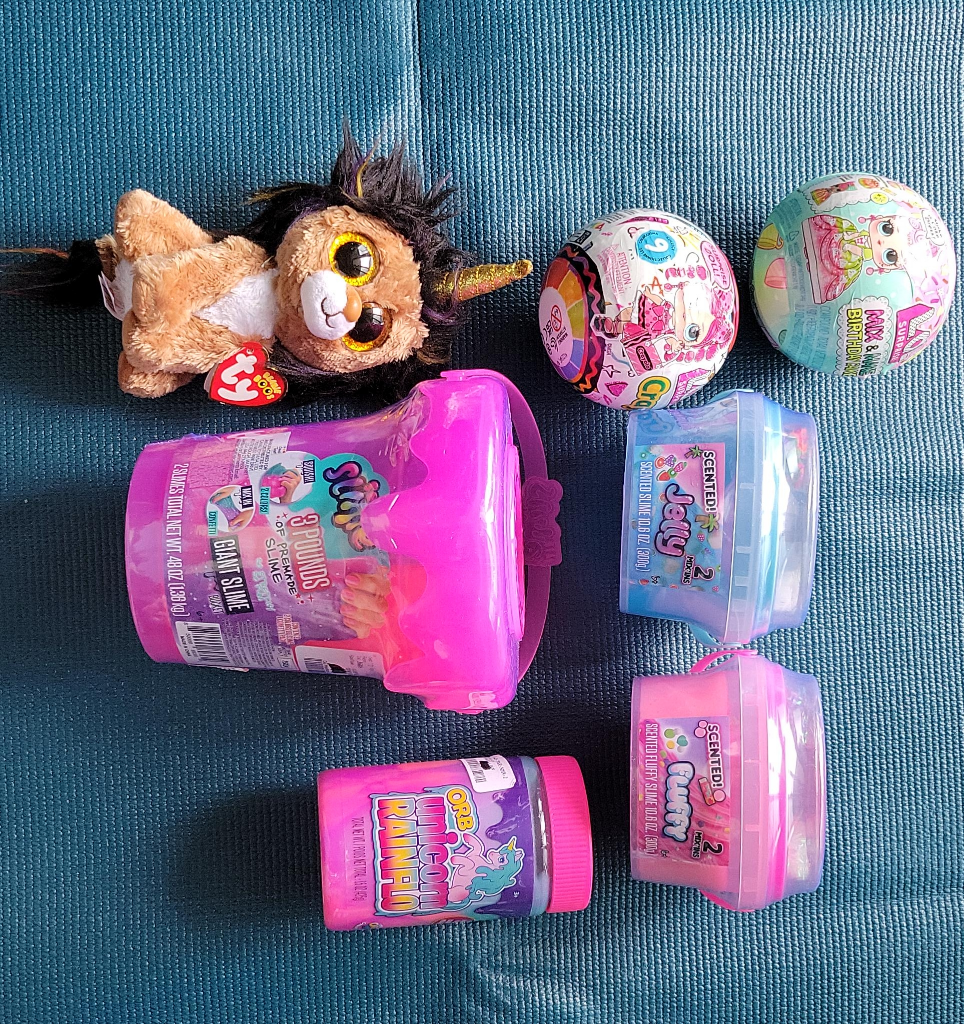 LOL Surprise! Dolls, Slime, & Beanie Boo Lot! thumbnail