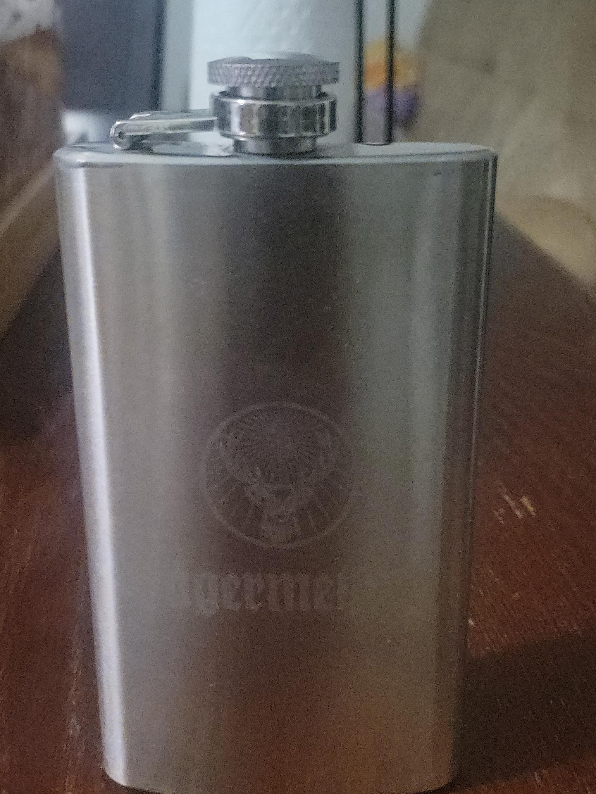 Jägermeister Stainless Steel Flask image indicator(1)