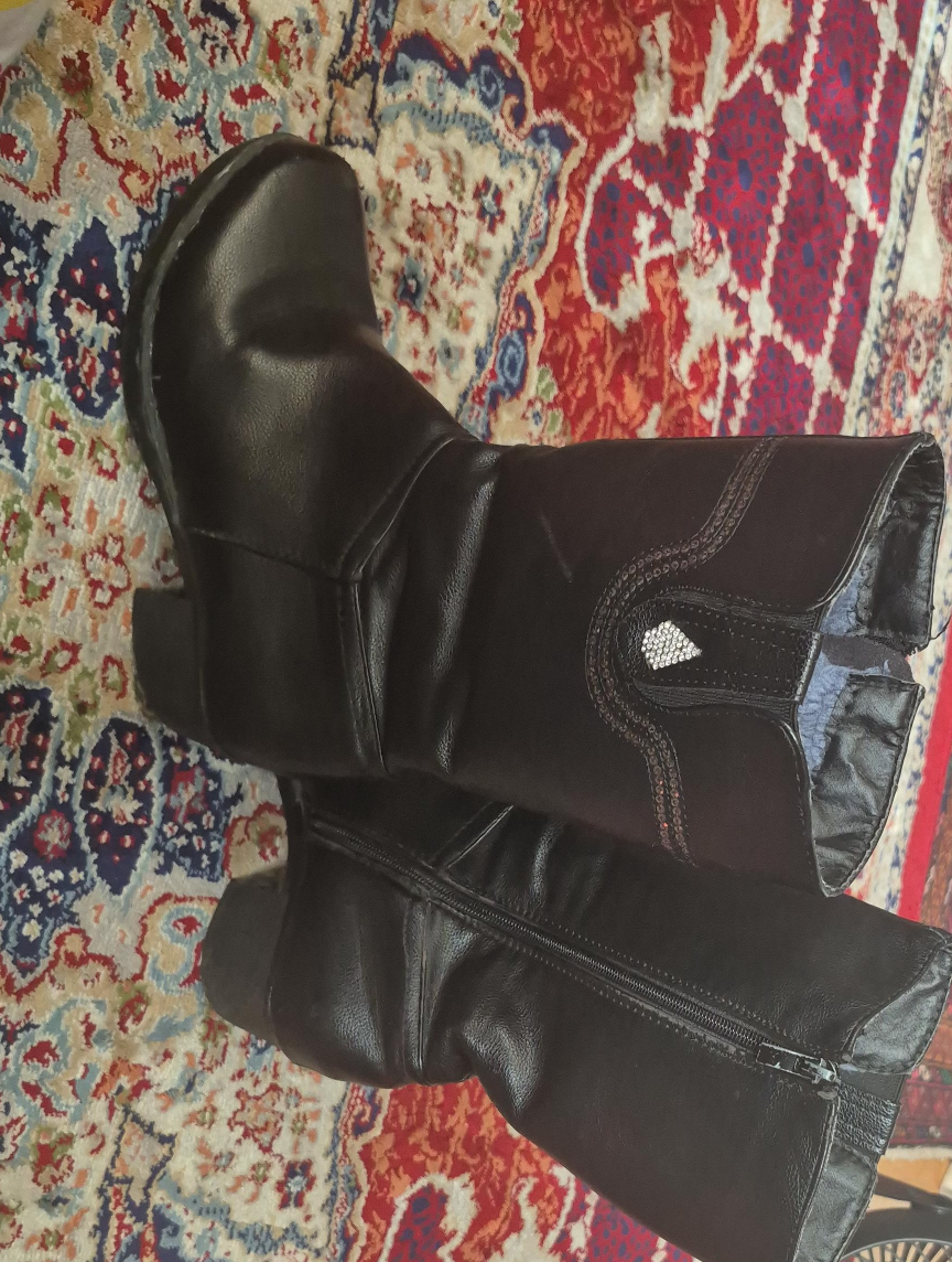 Black Leather Boots