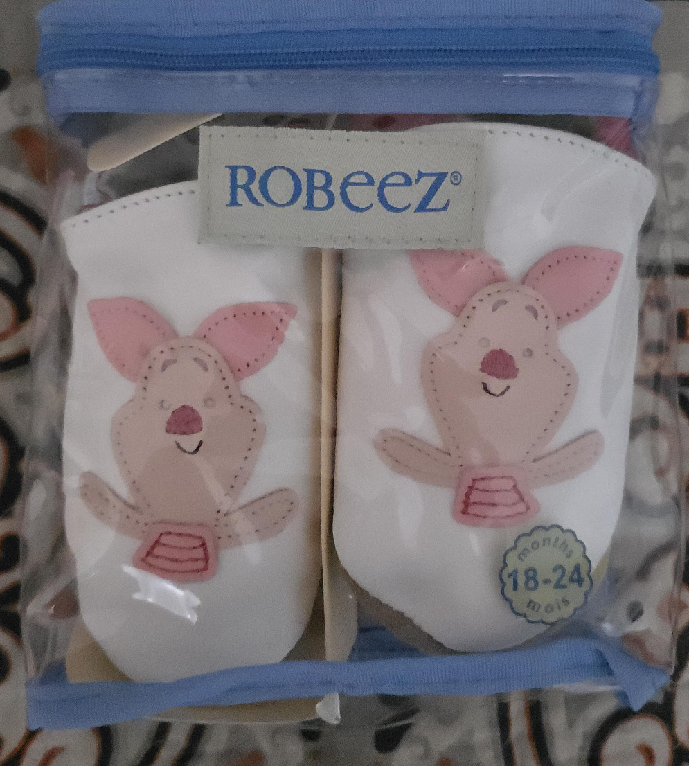 Robeez Piglet Slippers 18-24 Months - New in Package thumbnail