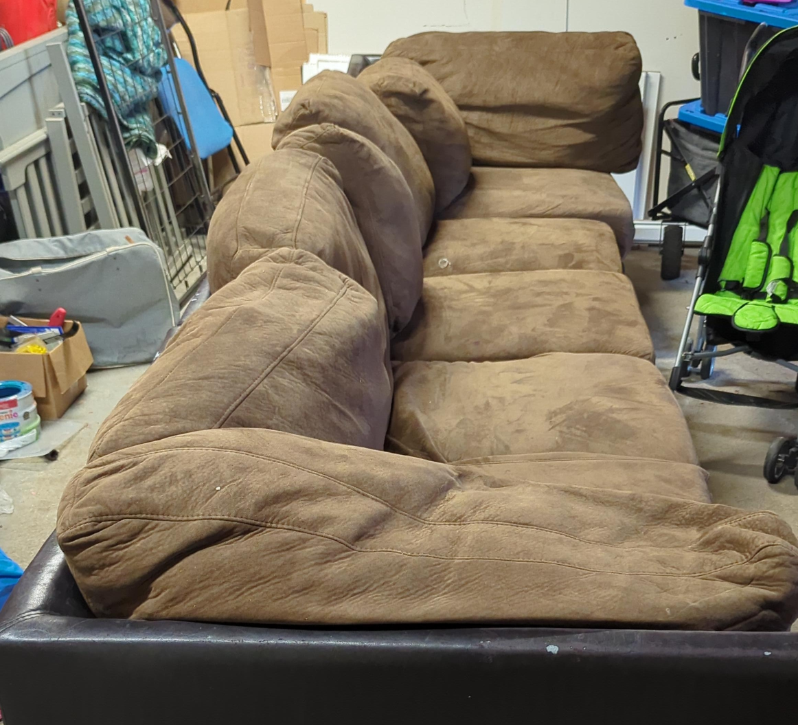 Brown Sectional Sofa - Comfy & Stylish!