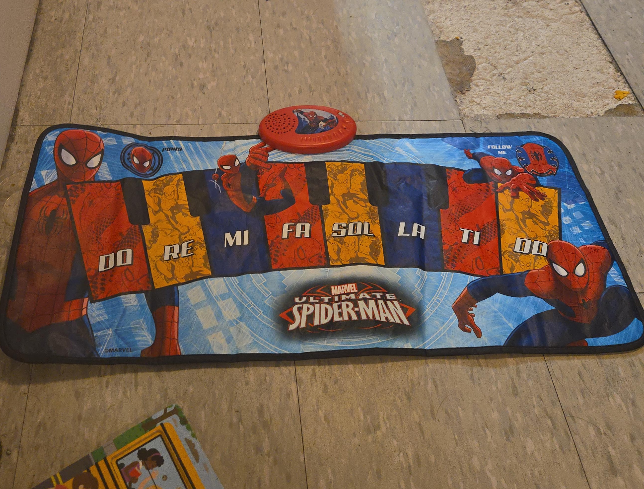 Marvel Ultimate Spider-Man Piano Mat thumbnail