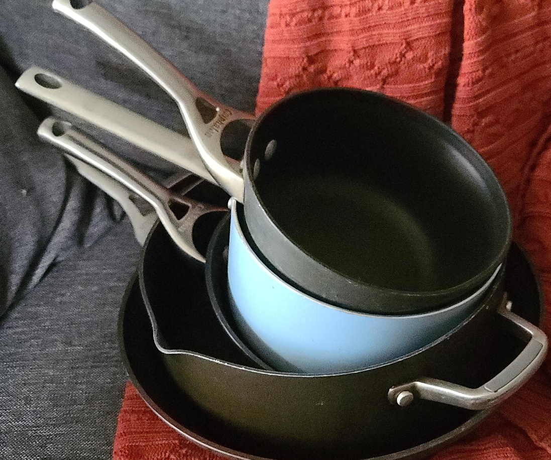 Calphalon  Cookware Set thumbnail