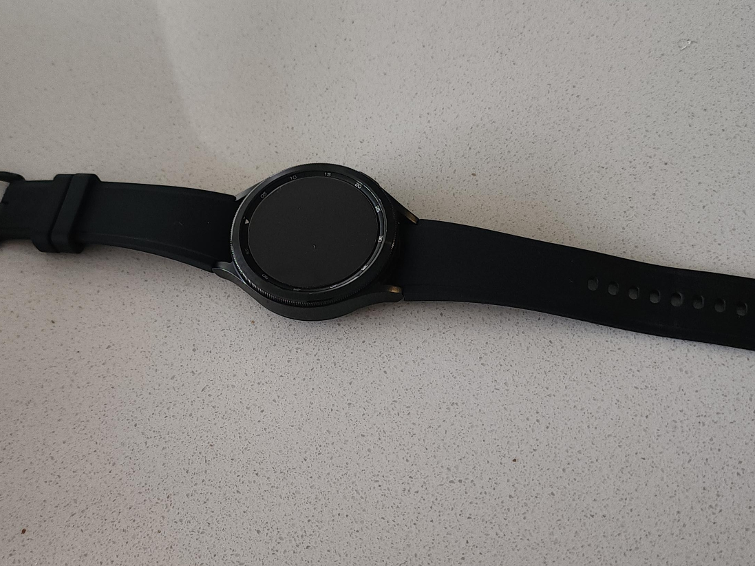 Samsung Galaxy Watch 4 - Black
