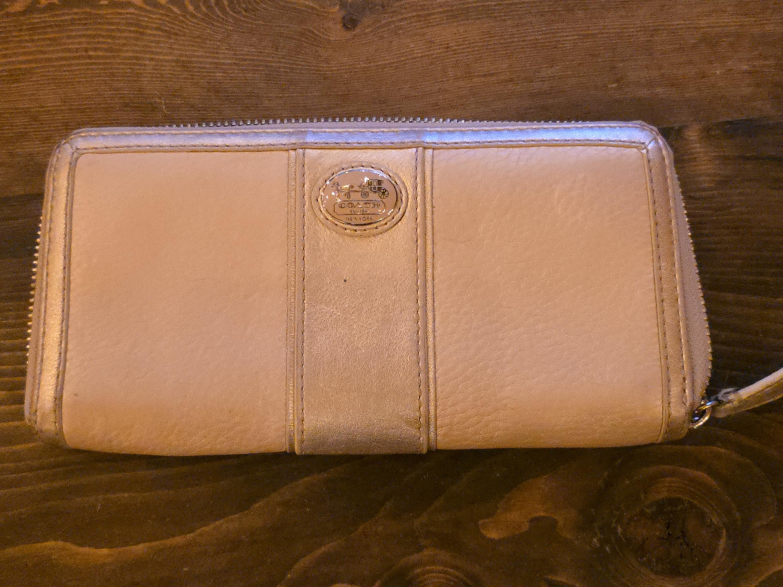 Coach Beige Leather Zip Around Wallet thumbnail