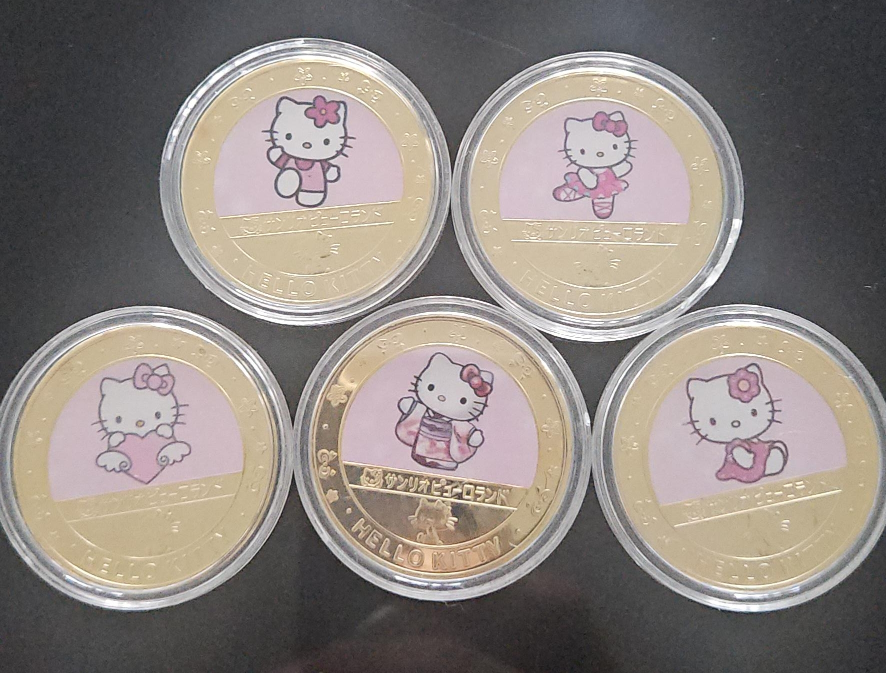 Hello Kitty Sanrio Puroland 5 Gold Plated Coin Collection thumbnail