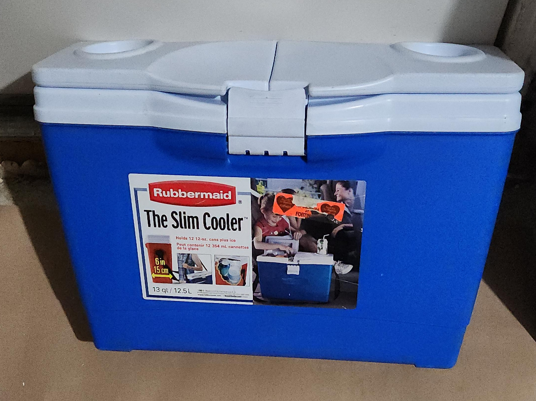 Rubbermaid The Slim Cooler - 13 qt thumbnail