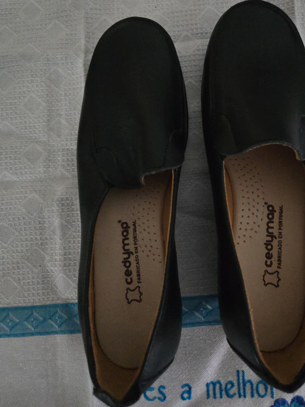 CedymaP Black Leather Loafers thumbnail