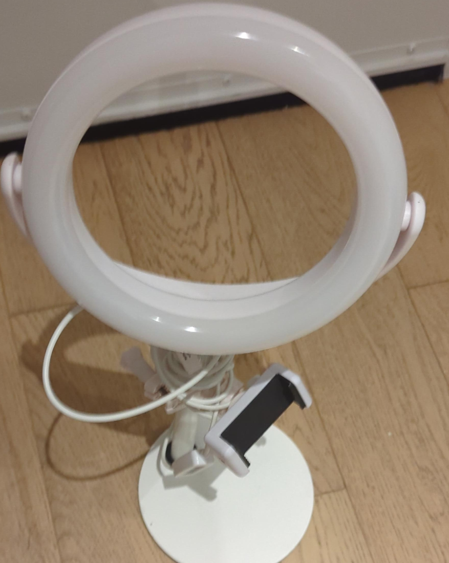 White Ring Light with Phone Holder thumbnail