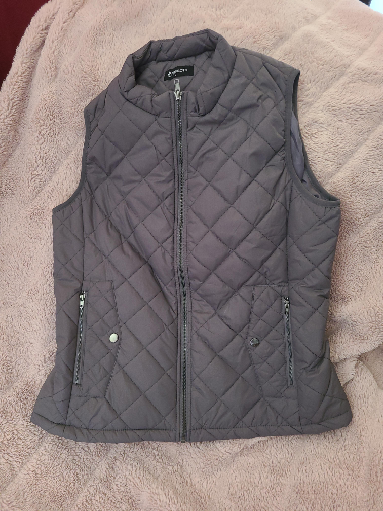 NEW FUINLOTH Quilted Vest Med Back to School thumbnail