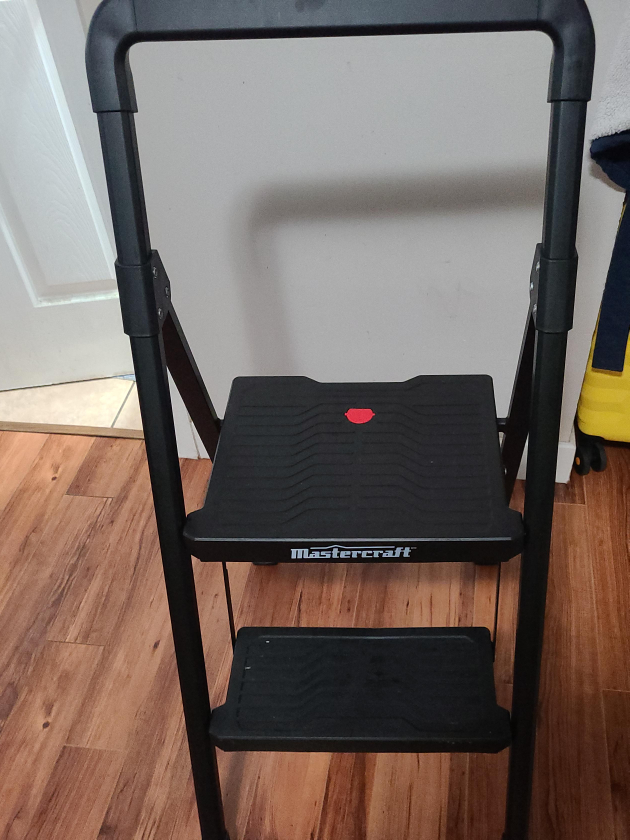 Mastercraft 3-Step Ladder - Like New! thumbnail