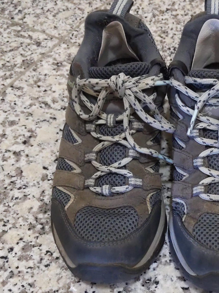 Cloudveil Hiking Shoes - Size 6 thumbnail