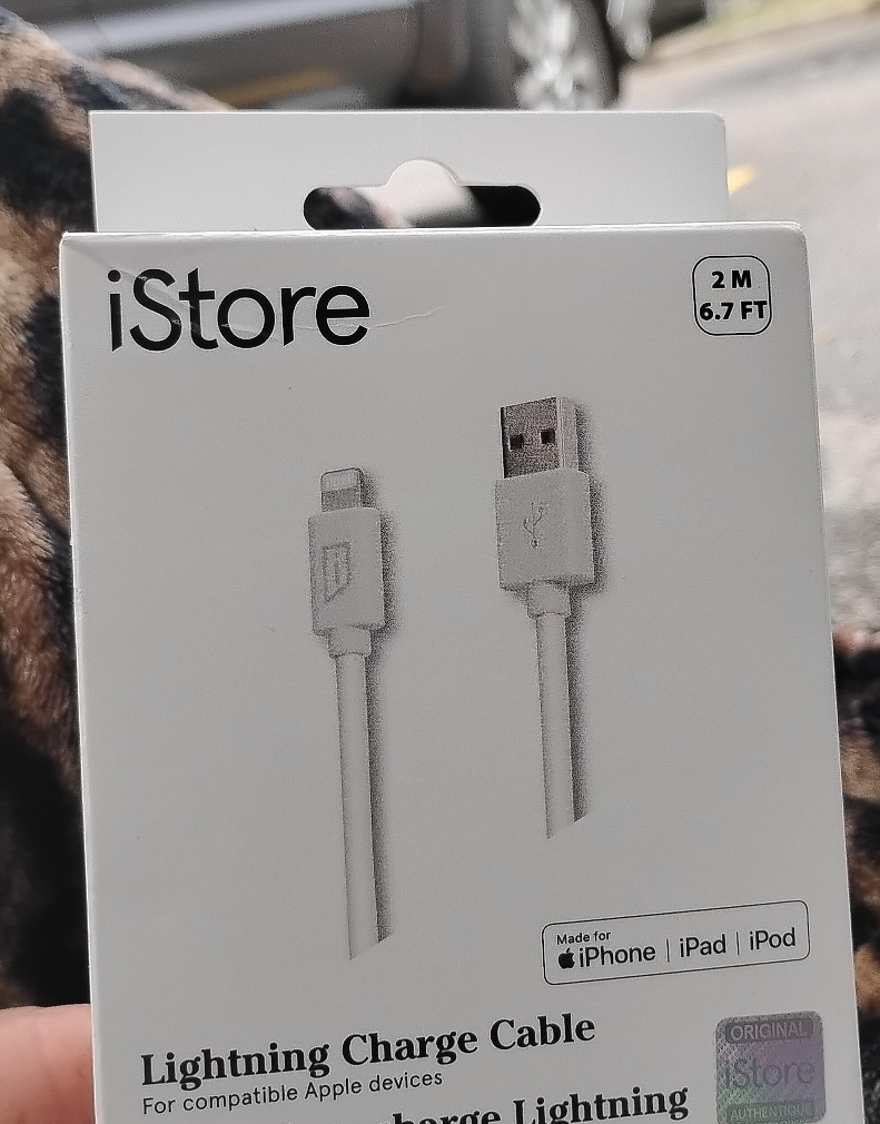 iStore Lightning Charge Cable 2M - New image indicator(1)