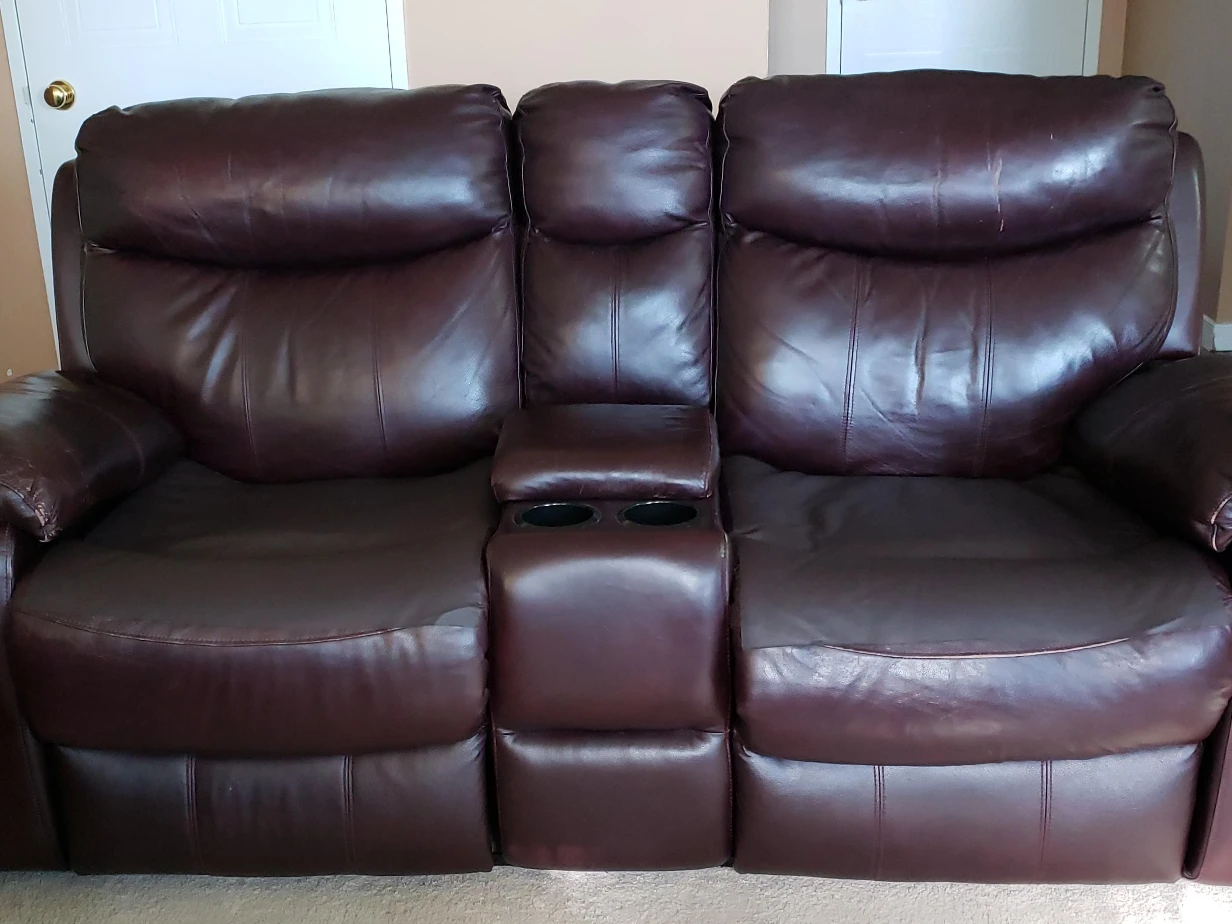 Used Leather Power Reclining Loveseat with Console thumbnail