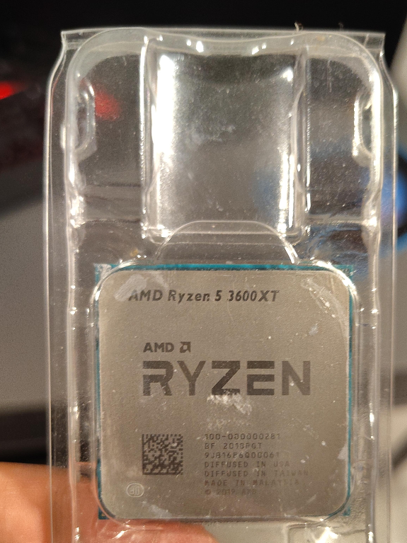 AMD Ryzen 5 3600XT CPU - used