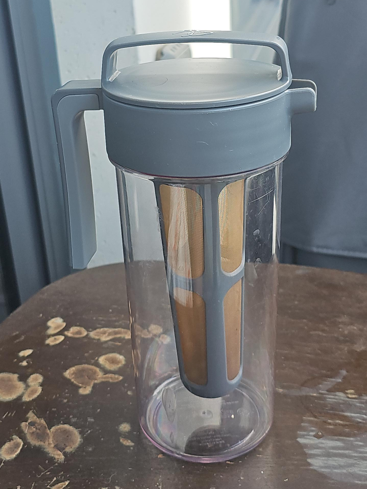 1 liter jug, water filter thumbnail