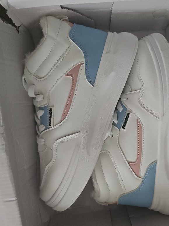 Fashion White Sneakers