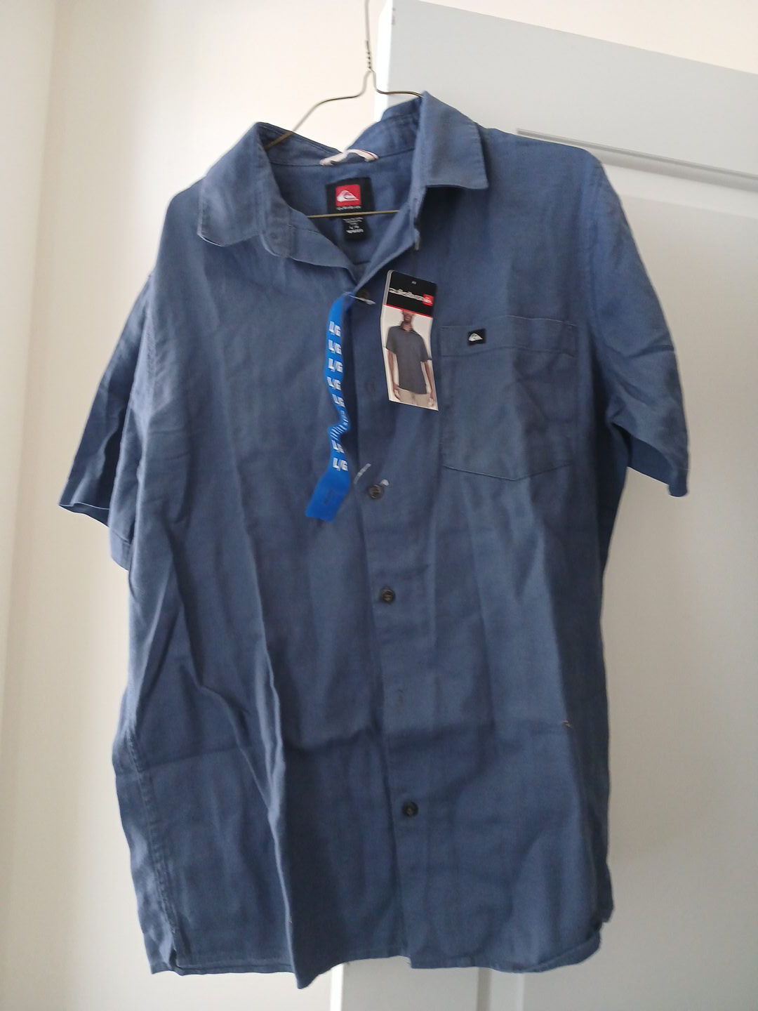 Quiksilver Shirt - Size Large thumbnail