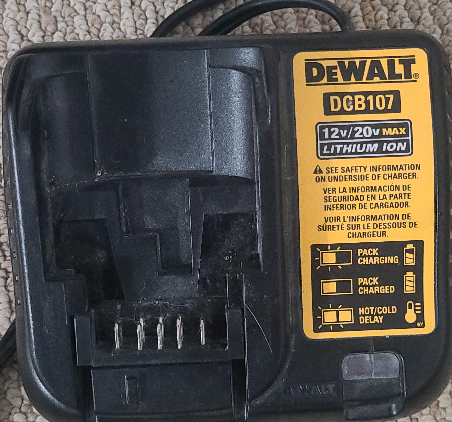 DeWalt DCB107 12V/20V MAX Lithium Ion Battery Charger thumbnail
