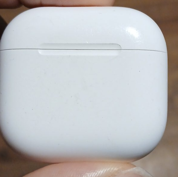 Apple AirPods 3rd Generation Charging Case thumbnail