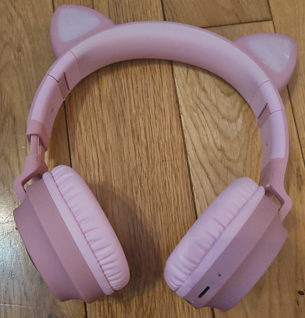 Pink Cat Ear Headphones thumbnail