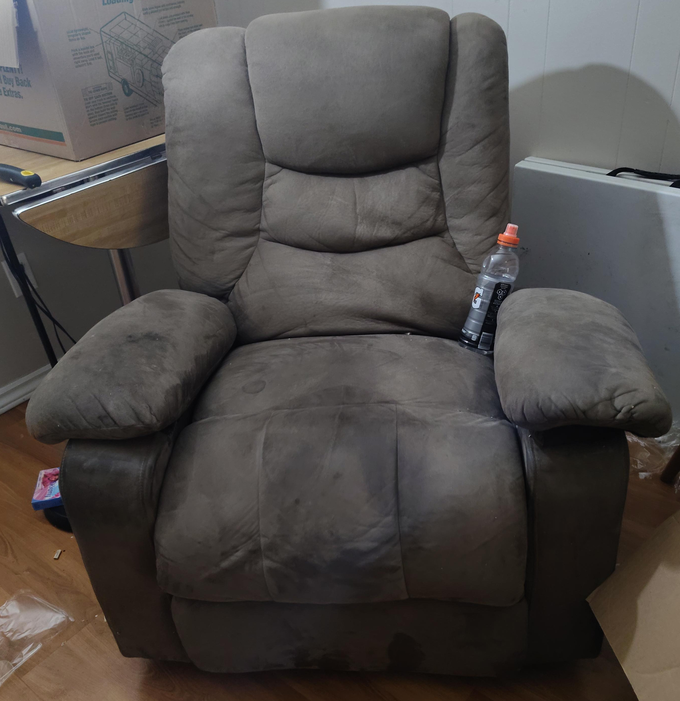 Comfortable Brown Recliner Chair thumbnail