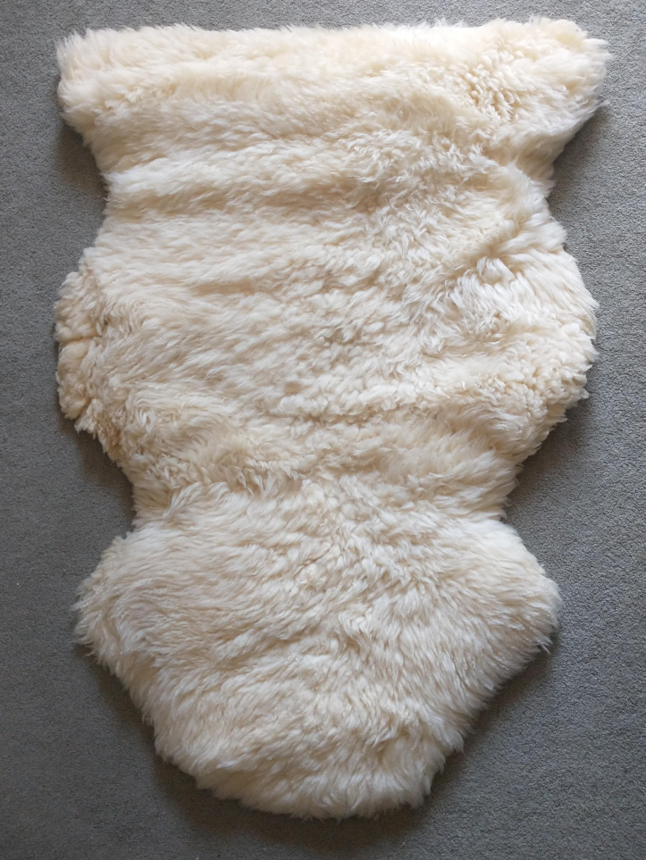 Ikea Ludde Sheepskin Rug thumbnail