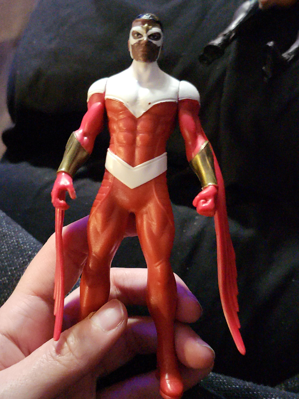 $5 avengers falcon figurine 6"