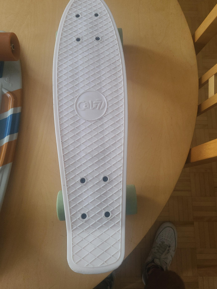 Cal 7 White Skateboard