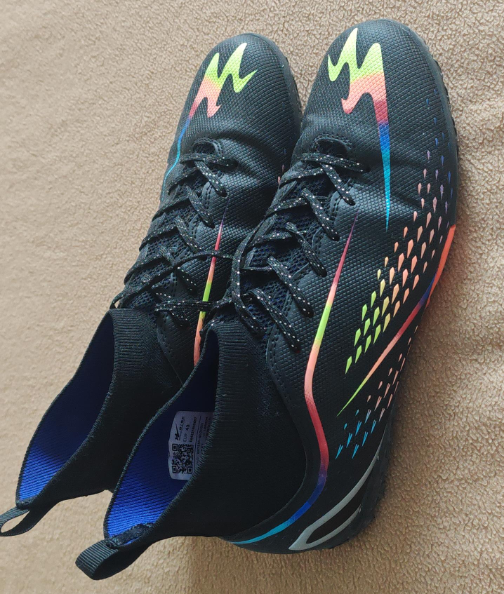 Soccer shoes thumbnail