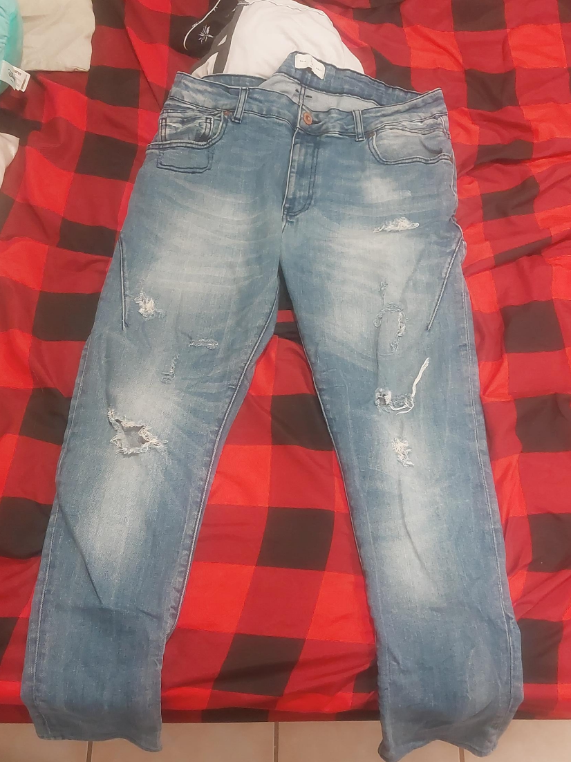 Distressed Denim Jeans thumbnail