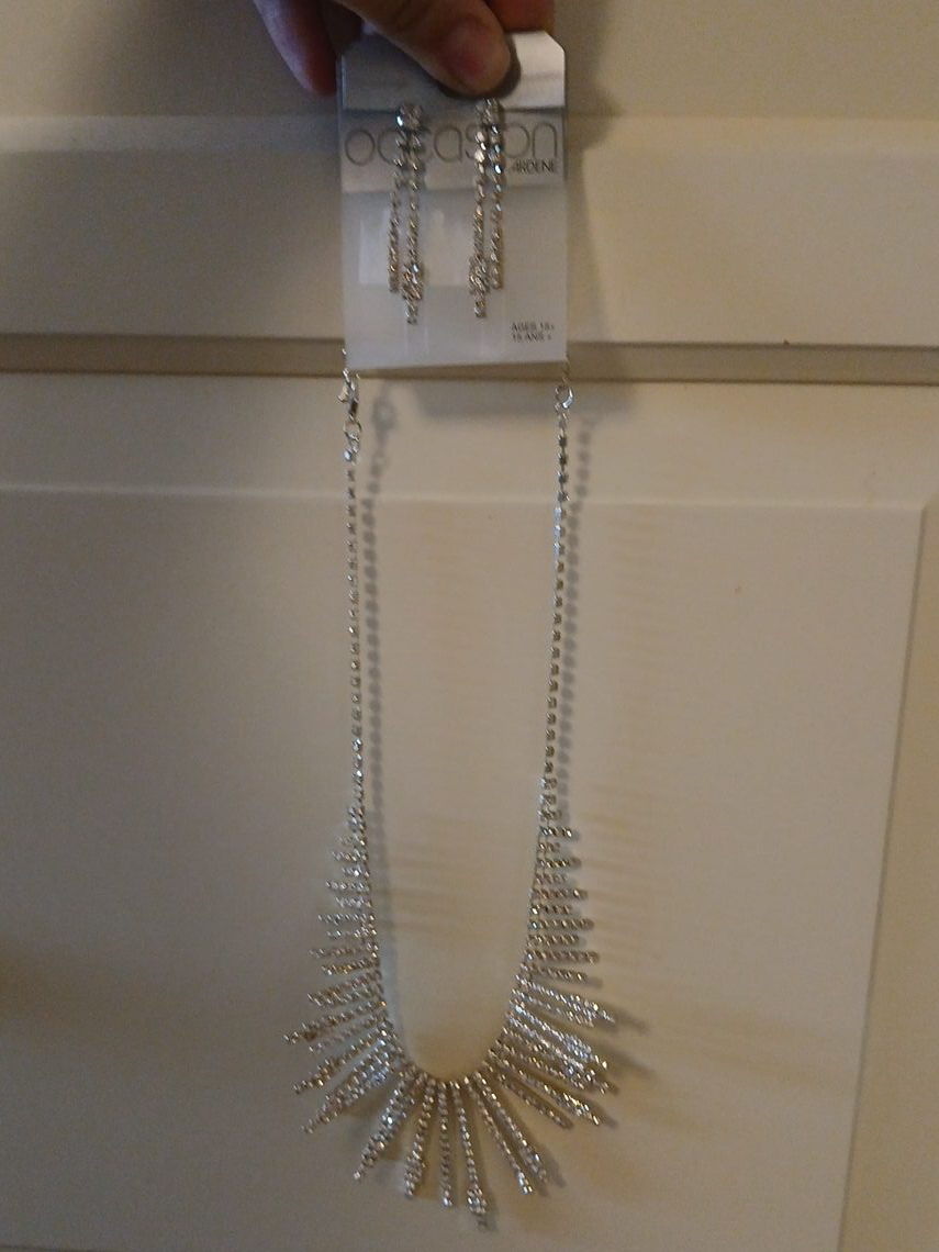 Occasion Caroline Necklace & Earrings Set thumbnail