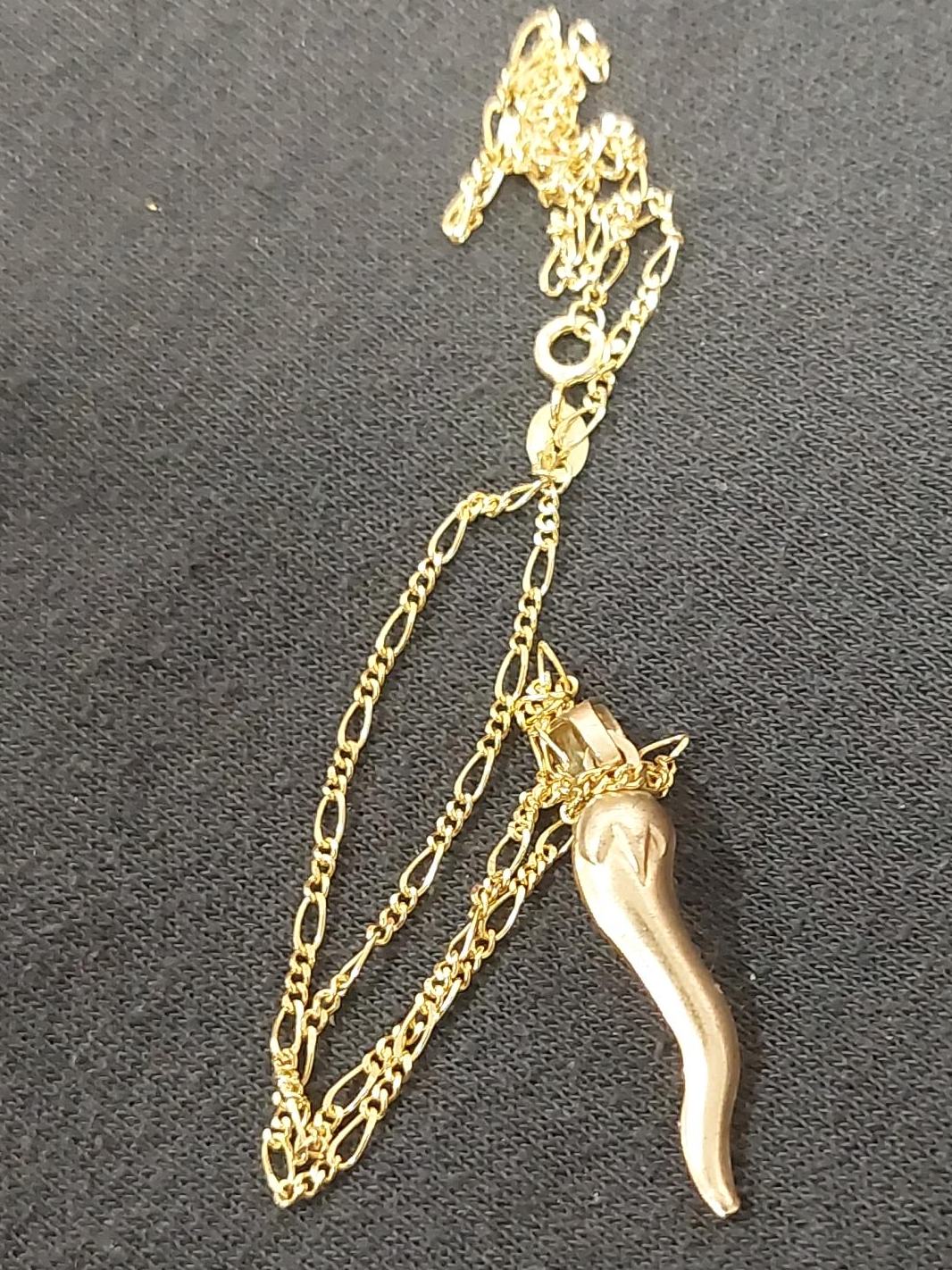 Gold Italian horn Pendant Necklace thumbnail