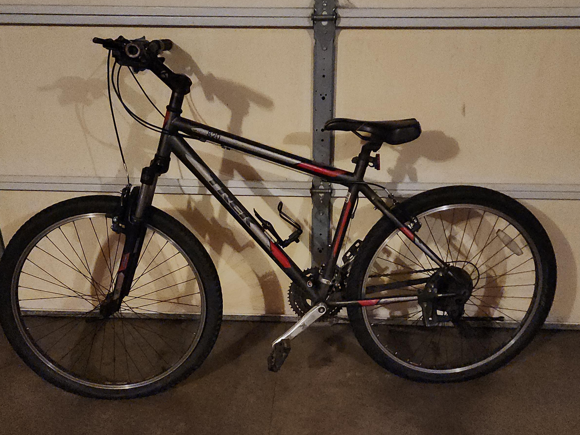 Trek 820 Mountain Bike