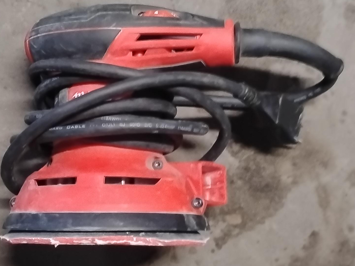 Milwaukee Random Orbit Sander thumbnail