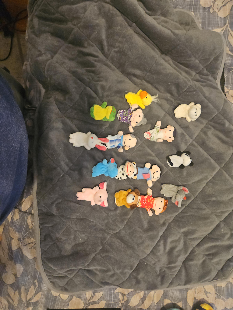 Animal Finger Puppets - Set of 12 thumbnail