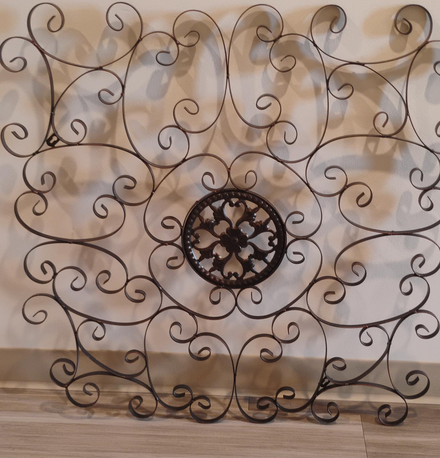 Metal Scroll Wall Decor