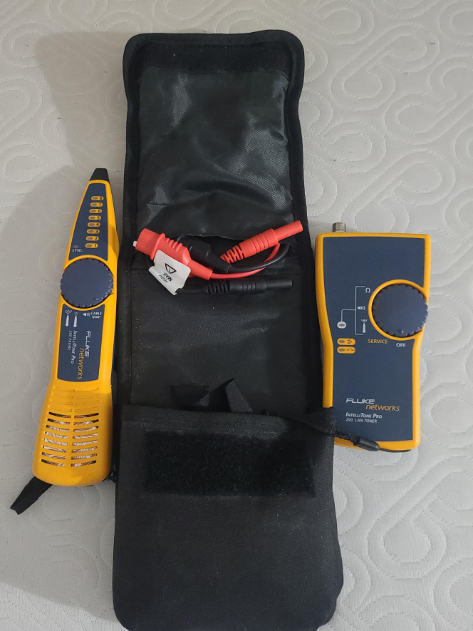 Fluke Networks IntelliTone Pro 200 Toner/Probe Kit thumbnail